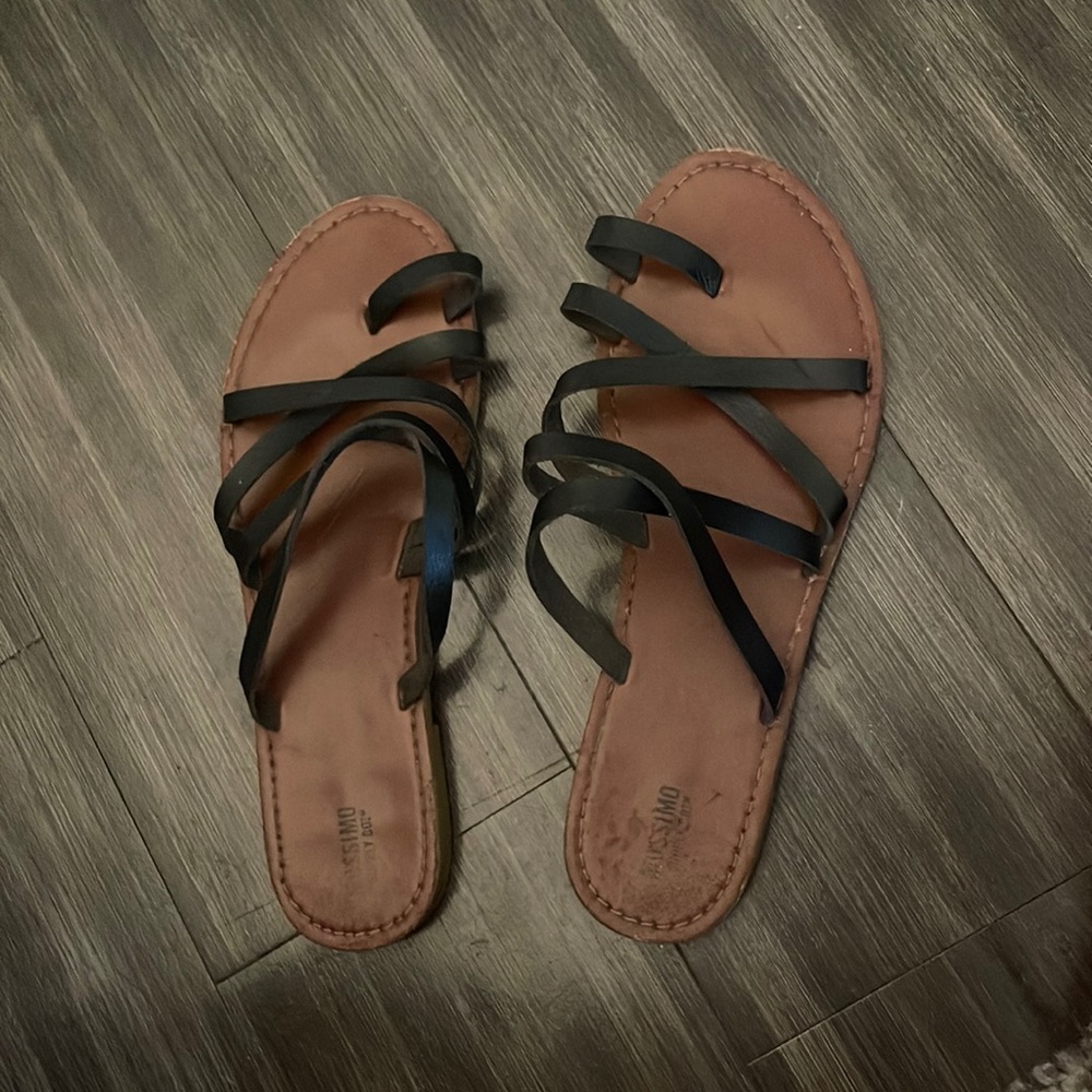 Lightly worn black old navy sandals. Size 10